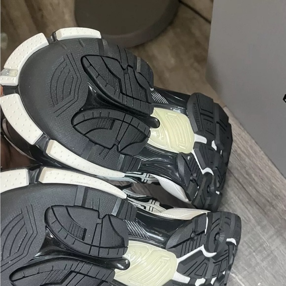 Balenciaga runner - Picture 2 of 8